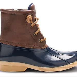 Speedy duck boots